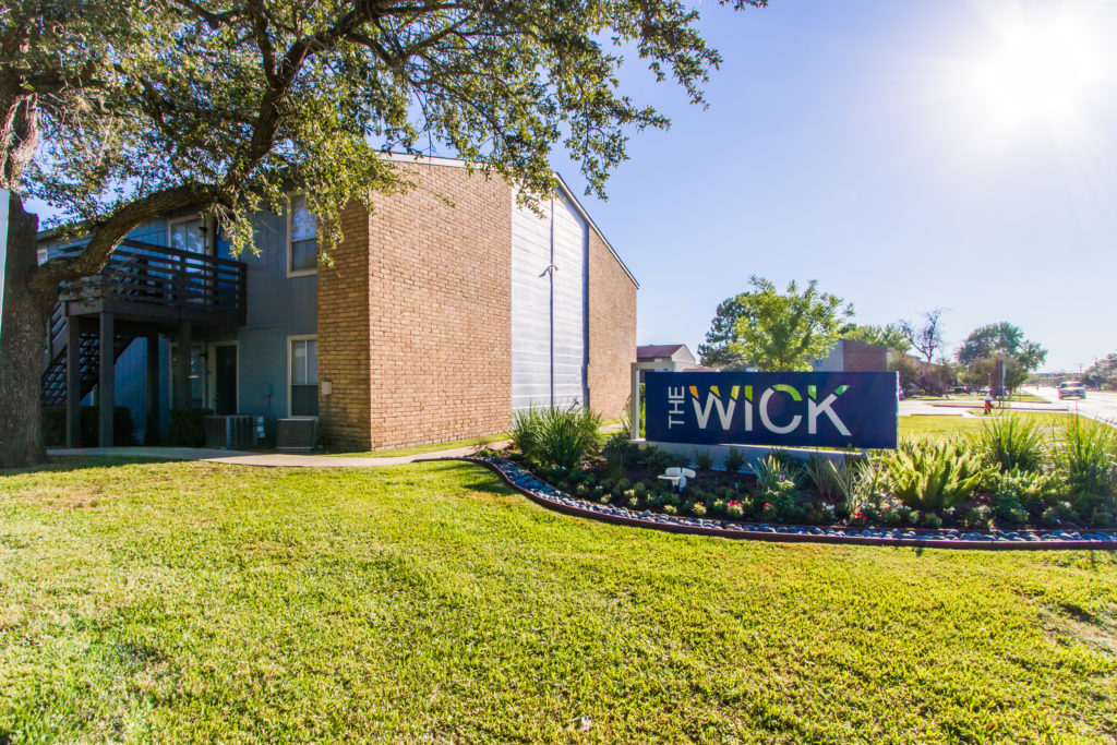 Willowick Apartments Exterior Renovation IMG_3341 Copperhead Construction