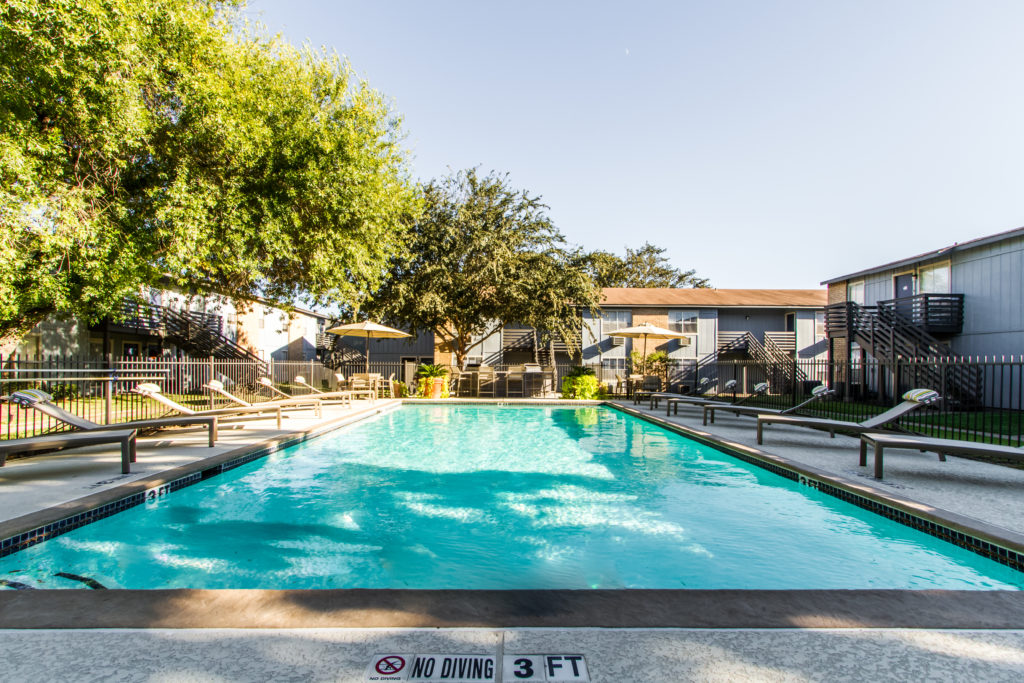 Willowick Apartments Exterior Renovation IMG_3371 Copperhead Construction
